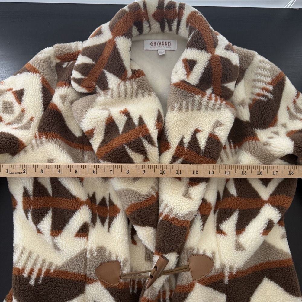 Shyanne Long Sherpa Coat Women's Medium Cream Southwestern Print Notch Lapel NWT - Picture 14 of 14
